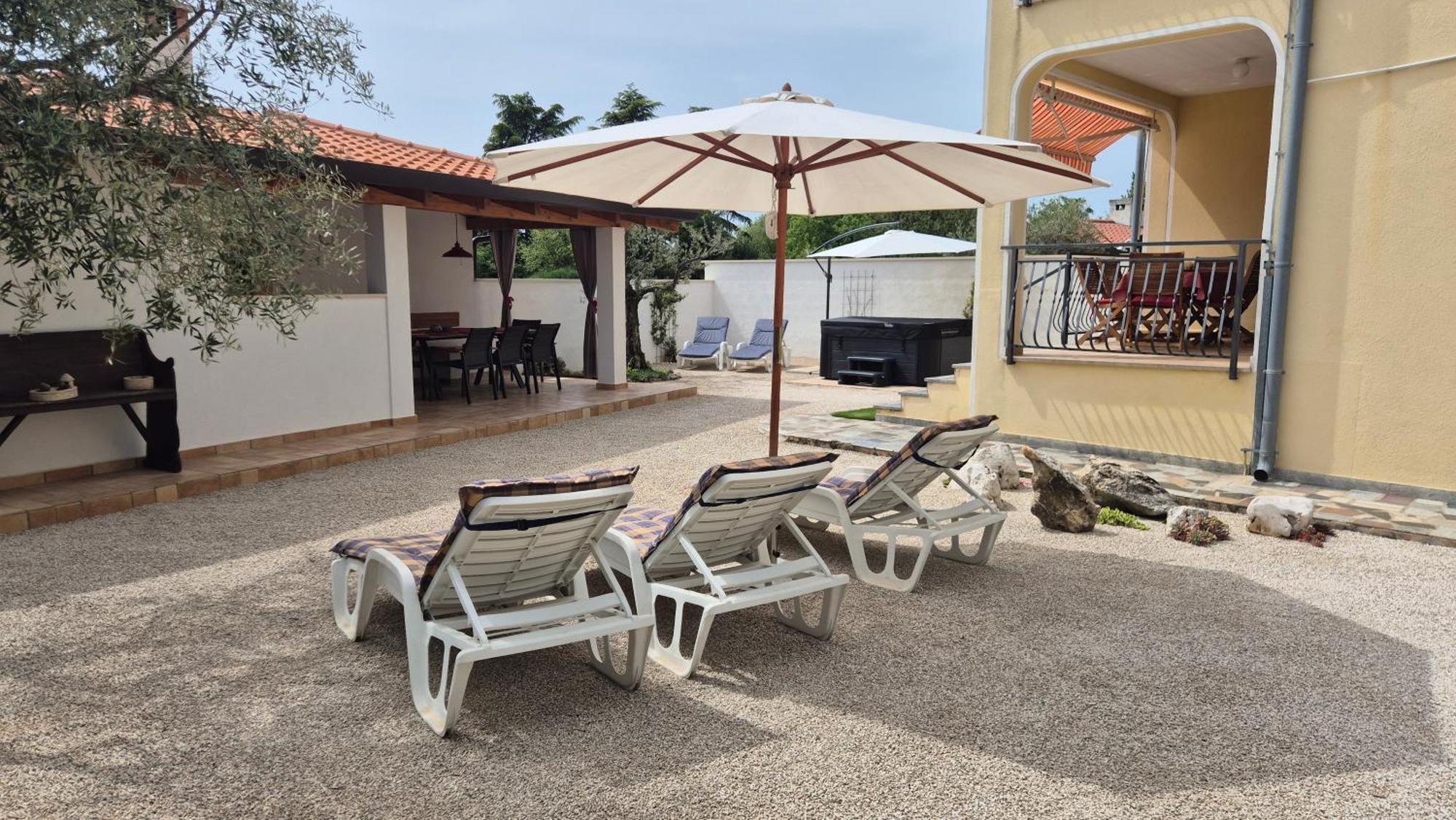 Apartment Vinja Porec - Privat Garden - Whirlpool Ngoại thất bức ảnh